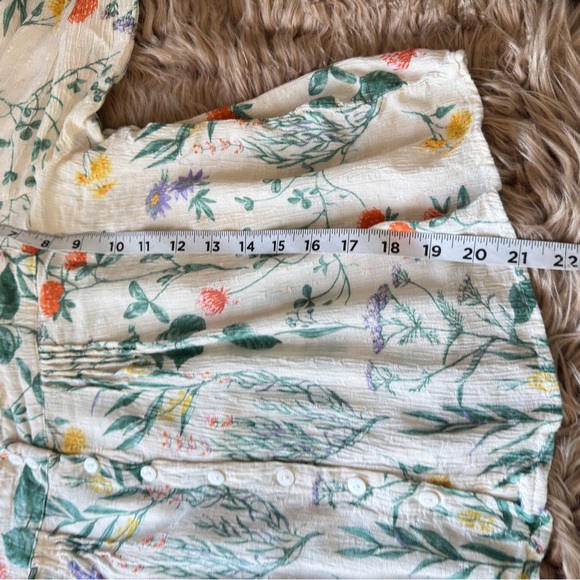 Laura Ashley Botanical Floral Cropped Blouse, thin crinkle gauze, women’s XL - Picture 9 of 10